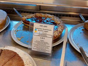 Cherry cake at Heller's Vegetarisches Restaurant & Cafe in Mannheim