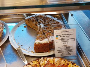 Coconut banana cake at Heller's Vegetarisches Restaurant & Cafe in Mannheim