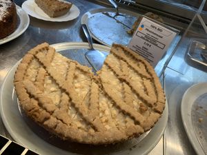 vegan cake at Heller's Vegetarisches Restaurant & Cafe in Mannheim