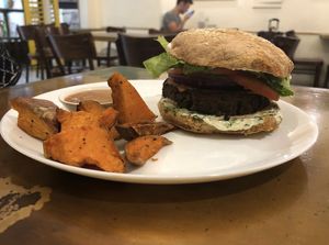 Burger  at Nagila in Jerusalem