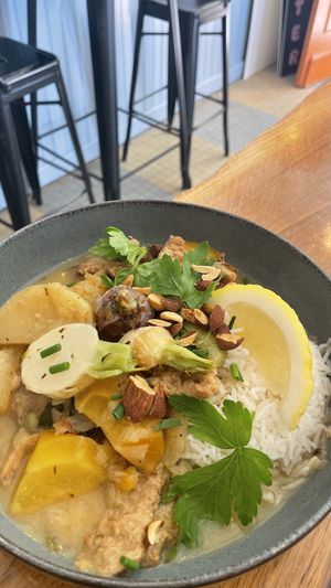 Blanquette   at Le Monde à l'endroit |  The World the Right Way Up in Saint-malo