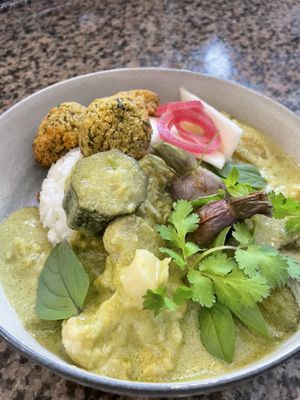 Green curry   at Le Monde à l'endroit |  The World the Right Way Up in Saint-malo