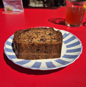 Banana bread at Le Monde à l'endroit |  The World the Right Way Up in Saint-malo