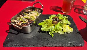  at Le Monde à l'endroit |  The World the Right Way Up in Saint-malo