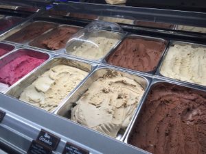 not many fruit flavors but big on creamy ones at iceDate - Amalienstt in Munich