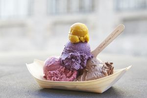 3 scoops and the little free sample on top.
We don't use any plastic in our shop, that's why we serve our icecream in pinewood-boats or in waffle-cones. at iceDate - Amalienstt in Munich