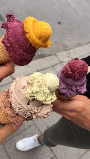 different ice cream flavours at iceDate - Amalienstt in Munich