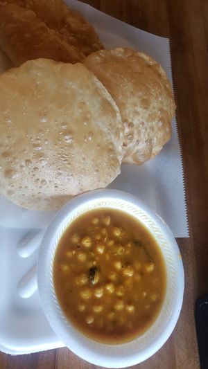 Chhole Puri at Taj Chaat House in Irving