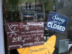 Closed on Sundays  at Crazy CupCake Cafe in Luzern