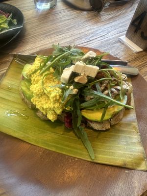 Avo toast vegan  at Kayu Cafe in 