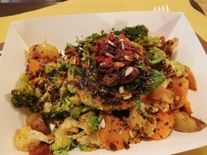 Piatto vegano at Genuino in Trieste