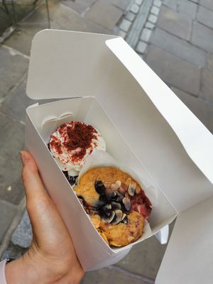 The muffin and the cupcake at Ruby's of London in South East London