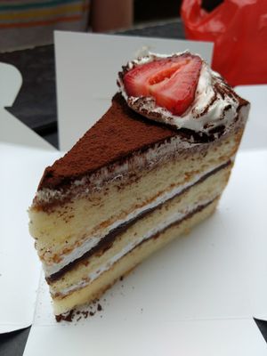 Tiramisu at HotCakes in Central Singapore