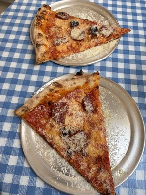 Vodka Salami  at Doctor Drooly Slice Shop in Munich