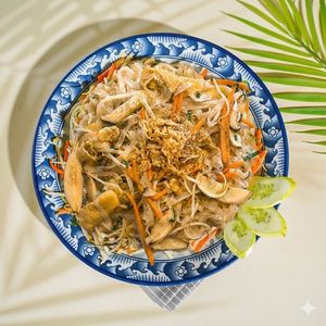 Vegan Stir-fried Rice Noôdles Pad Thai  at Plus 84 in Seoul