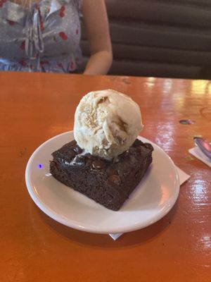 Oreo brownie and peanut butter caramel ice cream   at Beelzebab in Brighton
