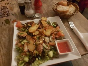 Mixed Salad (Student Meal Option) at Cafe von and zu in Bonn