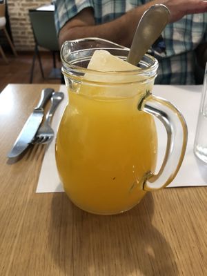 Agua de Valencia for 2  at Restaurante Oslo in Valencia