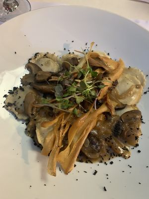 Truffle and shiitake pasta  at Restaurante Oslo in Valencia