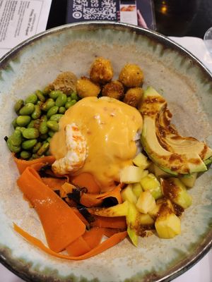 (Vegan) sushi poke at Restaurante Oslo in Valencia