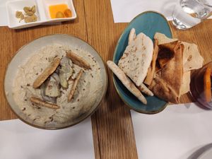 Artichoke dip at Restaurante Oslo in Valencia