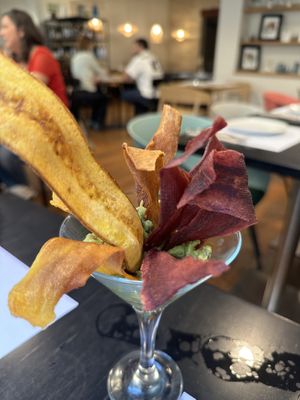 Guacamole  at Restaurante Oslo in Valencia