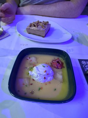 Biscoff cake and passion fruit and apple custard   at Restaurante Oslo in Valencia