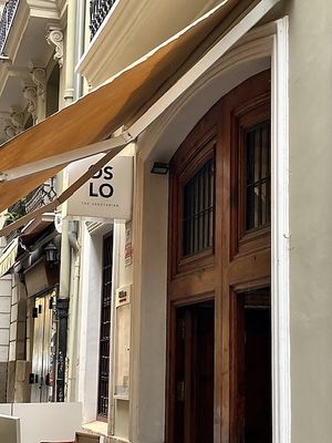 Entrance  at Restaurante Oslo in Valencia