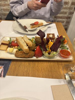 Vegan board   at Restaurante Oslo in Valencia