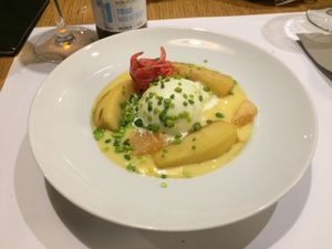 Vegan custard with apple in 3 textures and hibiscus flower. It was delicious and looked beautiful! at Restaurante Oslo in Valencia