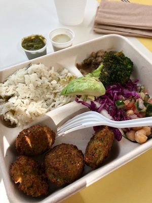 Falafel bowl at Maoz Vegetarian in Orlando