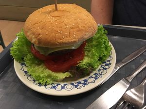 Classic cheese burger at VegaVerso in Leuven