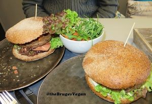 burgers
 at VegaVerso in Leuven