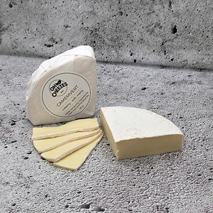 Camemvert at Oh Cheezes Bali in Denpasar