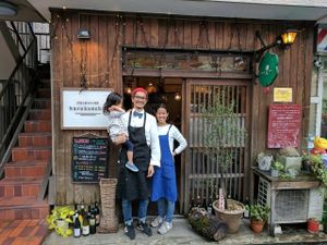 proprietors at Harukucchii in Fujisawa