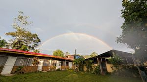 Rainbow over The Hive in Peru at Unruly Travel Group Trips - Berlin in Berlin