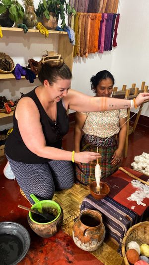 Indigenous dye class in Guatemala at Unruly Travel Group Trips - Berlin in Berlin