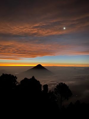 Volcano views in Guatemala  at Unruly Travel Group Trips - Berlin in Berlin