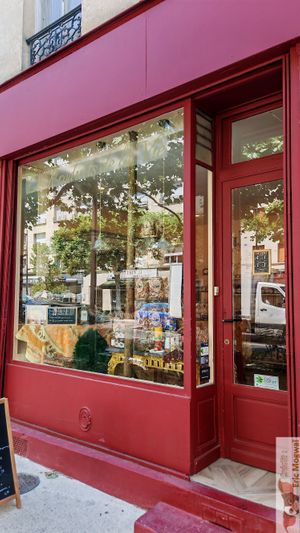 Facade at Les Produits De La Vie in Vincennes