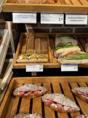 The vegan falafel sandwich is amazing   at BackWerk in Moers