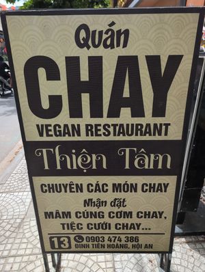 Street sign at Com Chay Thiem Tam Vegan Restaurant in Da Nang