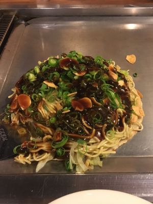 vegan okonomiyaki at Nagataya in Hiroshima