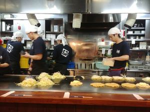 Préparation en direct at Nagataya in Hiroshima