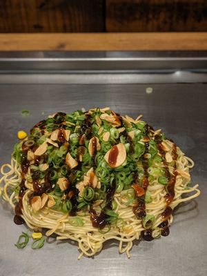 Vegan okonomiyaki at Nagataya in Hiroshima