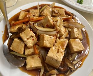 Tofu con verduras   at Chinatown in Pinto