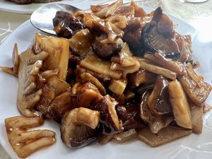 Setas con bambú   at Chinatown in Pinto