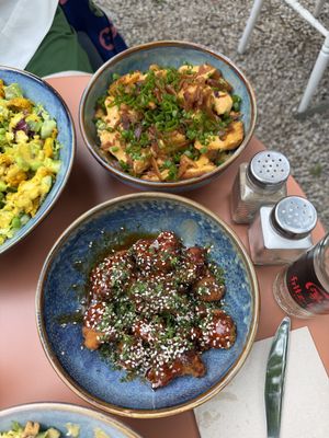 Cauliflower bites, loaded wedges  at Tabi Loo Ixelles in Brussels