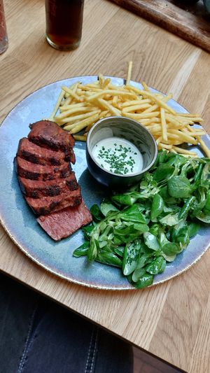 Juicy's marble steak ❤️ at Tabi Loo Ixelles in Brussels