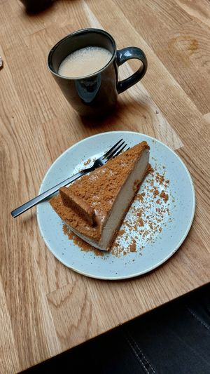 Speculoos cheesecake 🤍 at Tabi Loo Ixelles in Brussels