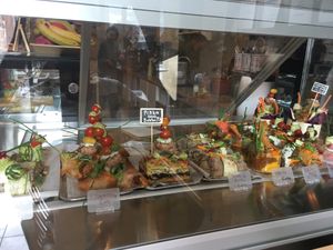 Unique takeaway options !  at Rest'o in Bordeaux